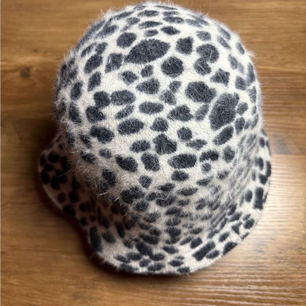 Rabbit & Wool Leopard Print Bucket Hat